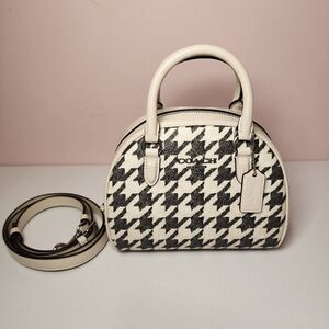 NWT COACH CJ626 SYDNEY SATCHEL HOUNDSTOOTH PRINT BAG CROSSBODY Cream